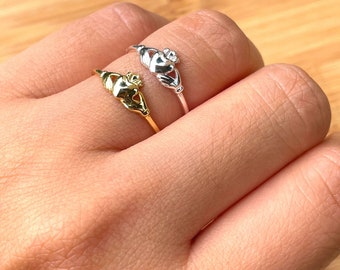 Claddagh Ring Sterling Silver, Celtic Ring, Gold Claddagh Ring for Women, Friendship Ring, Love Ring, Pinky Ring, Stocking Stuffer, Dainty