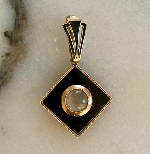 10K SOLID Gold Locket, antique Victorian Locket, onyx locket,art nouveau, pool of light locket,square locket,antique locket,10k onyx pendant