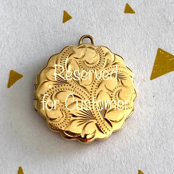 9K SOLID GOLD Locket, Victorian Locket, embossed locket, gold locket, antique locket, not 10K 14k locket, art nouveau locket, vintage locket