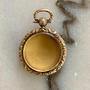9K SOLID GOLD Locket, Victorian Locket, embossed locket, gold locket, antique locket, not 10K 14k locket, art nouveau locket, vintage locket