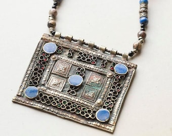 Vintage Moroccan Berber Silver and Enamel Pendant Necklace, Moroccan Jewelry, Berber Jewelry, Berber Necklace, Moroccan Enamel Necklace