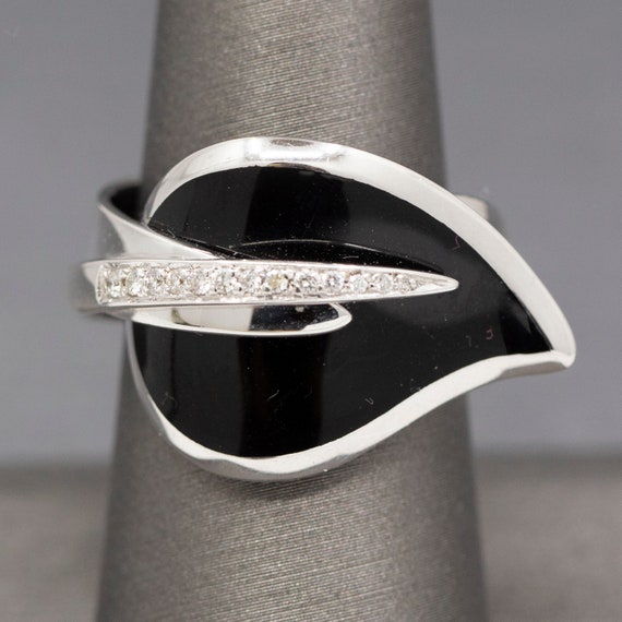 La Nouvelle Bague Black Enamel and Diamond Leaf W… - image 1