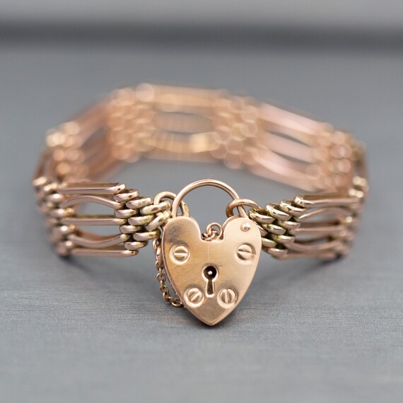 English Victorian Heart Lock Bracelet in 9k Yellow Gold