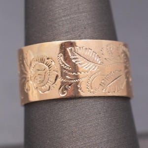 Antique Edwardian Engraved Floral Band Ring in 10k Rose Gold