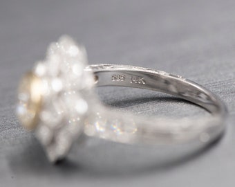 ヴィンテージ　ベークライト　リング Vintage Style Bezel Set Diamond Engagement Ring With