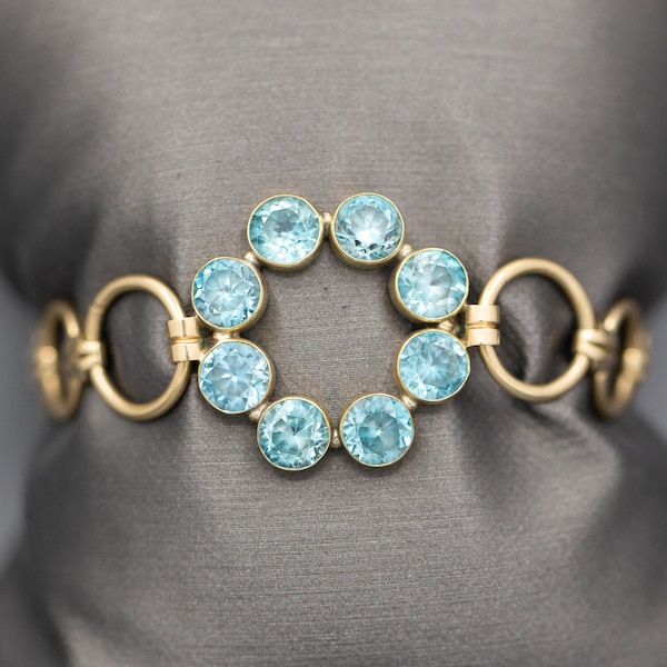 Vintage Sparkling Blue Zircon Circle Bracelet in 14k Yellow Gold