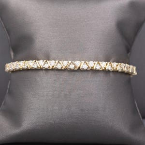 Unique 4.06cttw Diamond Tennis Bracelet in 14k Yellow Gold 8 1/8&quot;