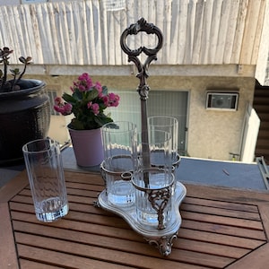 Vintage Ornate Silver-Plated Glass Holder Caddy With Handle & 4 Clear Ribbed Glasses