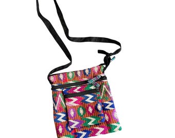 Handwoven Multicolor Boho Crossbody Bag With Adjustable Strap & Front Zipper Pockets
