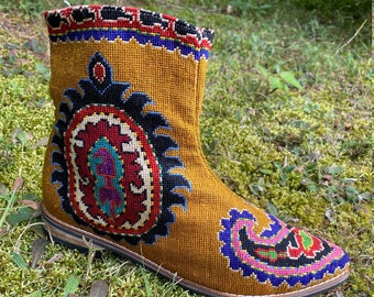 Embroidered Chelsea Booties- Size 39 (US 9) Silk Petit Point Uzbekistan Boho Festival Tribal Pointed Toe Ethnic Paisley Folk Needlepoint