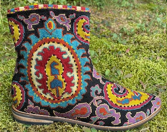 Embroidered Chelsea Booties- Size 39 (US 9) Silk Petit Point Uzbekistan Boho Festival Tribal Pointed Toe Ethnic Paisley Folk Needlepoint