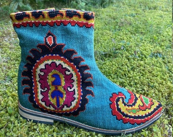 Embroidered Chelsea Booties- Size 38 (US 8) Silk Petit Point Uzbekistan Boho Festival Tribal Pointed Toe Ethnic Paisley Folk Needlepoint