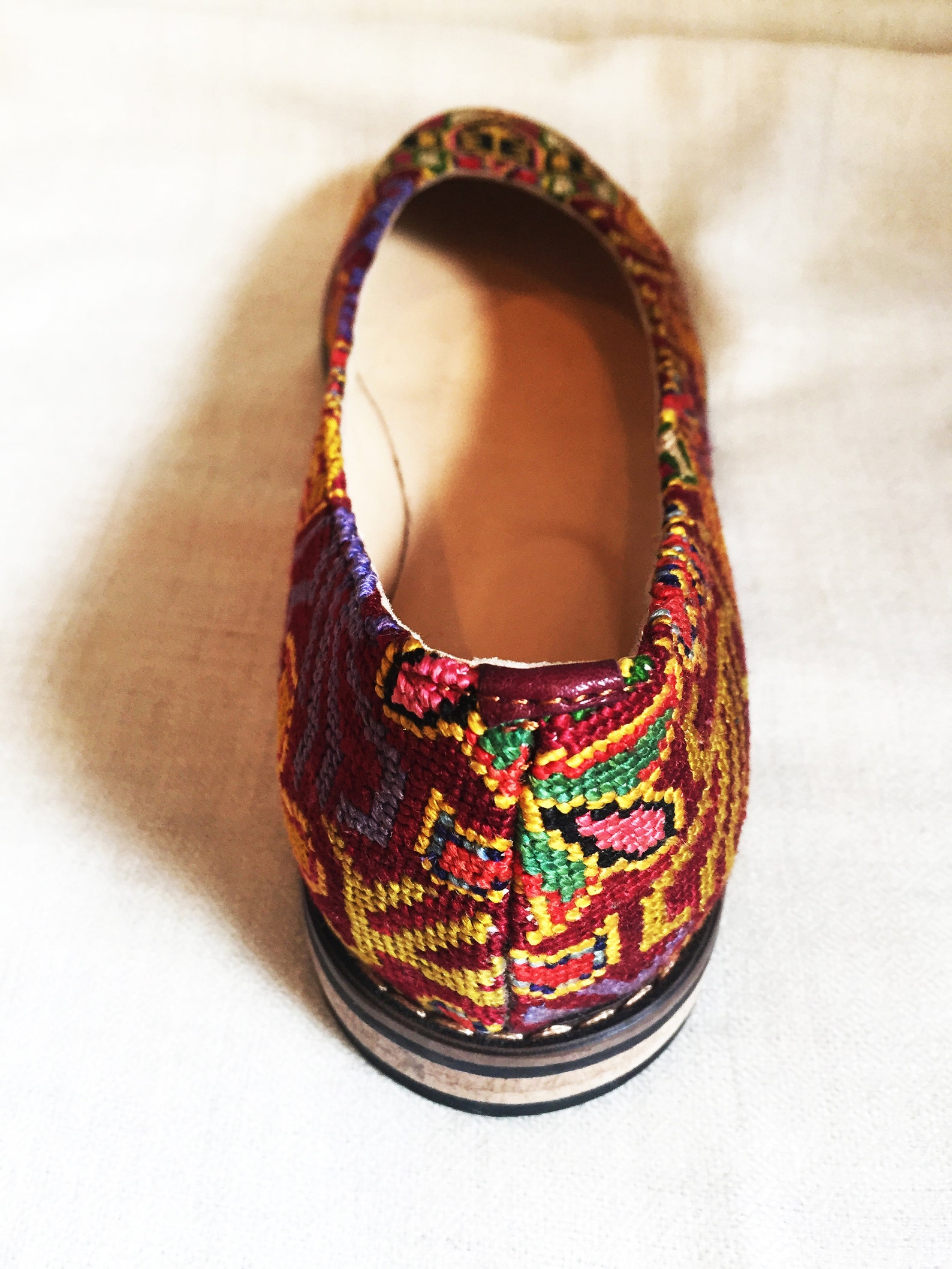 embroidered ballet flats- size 38 (us 7.5) silk petit point uzbekistan boho festival rounded toe slip on needlepoint paisley flo