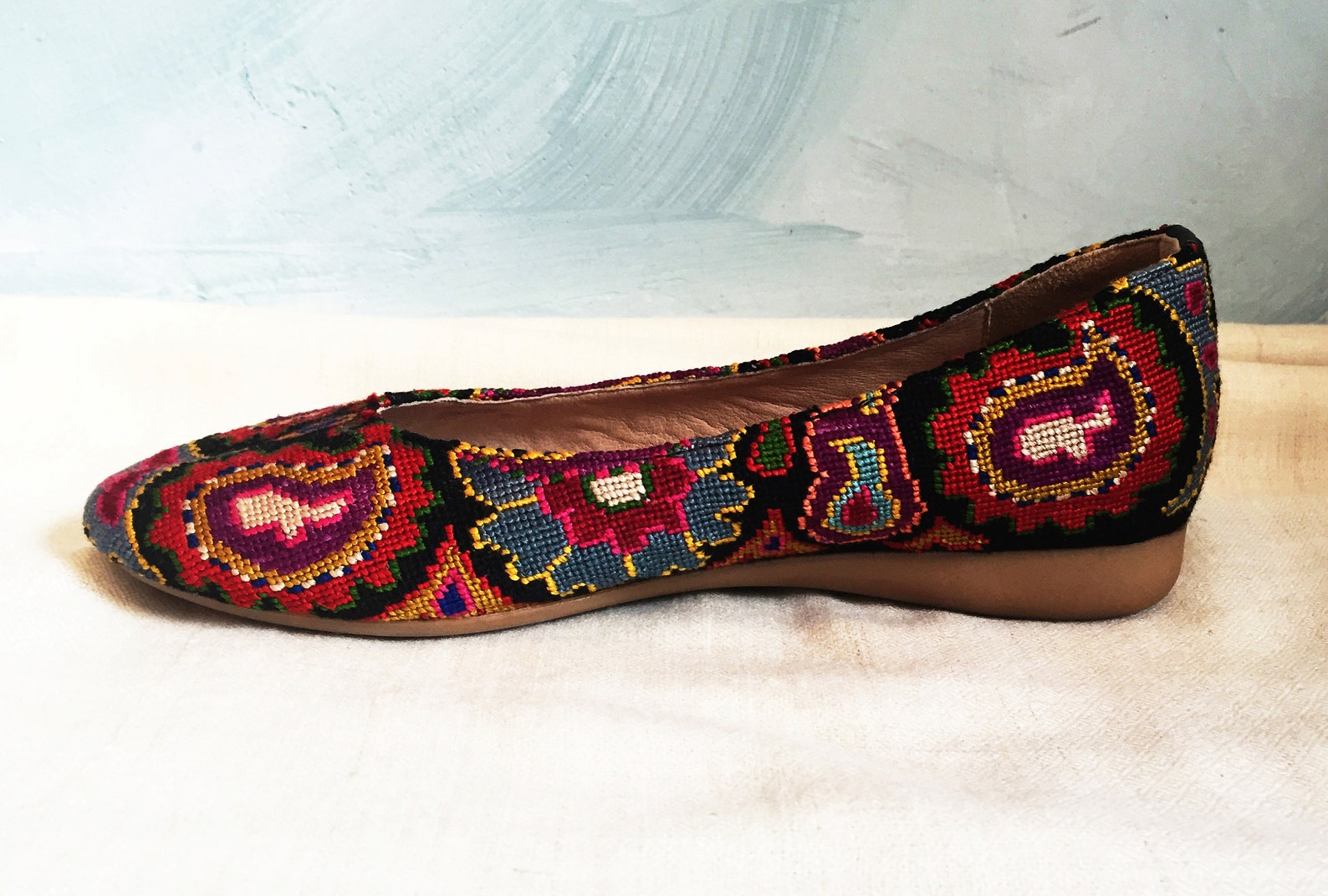 embroidered ballet flats- size 38 (us 7.5) silk petit point uzbekistan boho festival rounded toe slip on needlepoint paisley flo