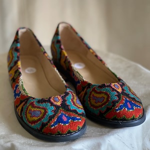 Ballet Flats- Size 38 (US 8) Silk Petit Point Uzbekistan Folk Art Rounded Toe Slip On Needlepoint Embroidered Shoe