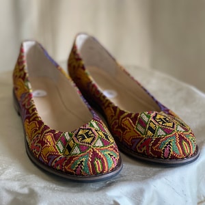 Ballet Flats- Size 38 (US 8) Silk Petit Point Uzbekistan Folk Art Rounded Toe Slip On Needlepoint Embroidered Shoe