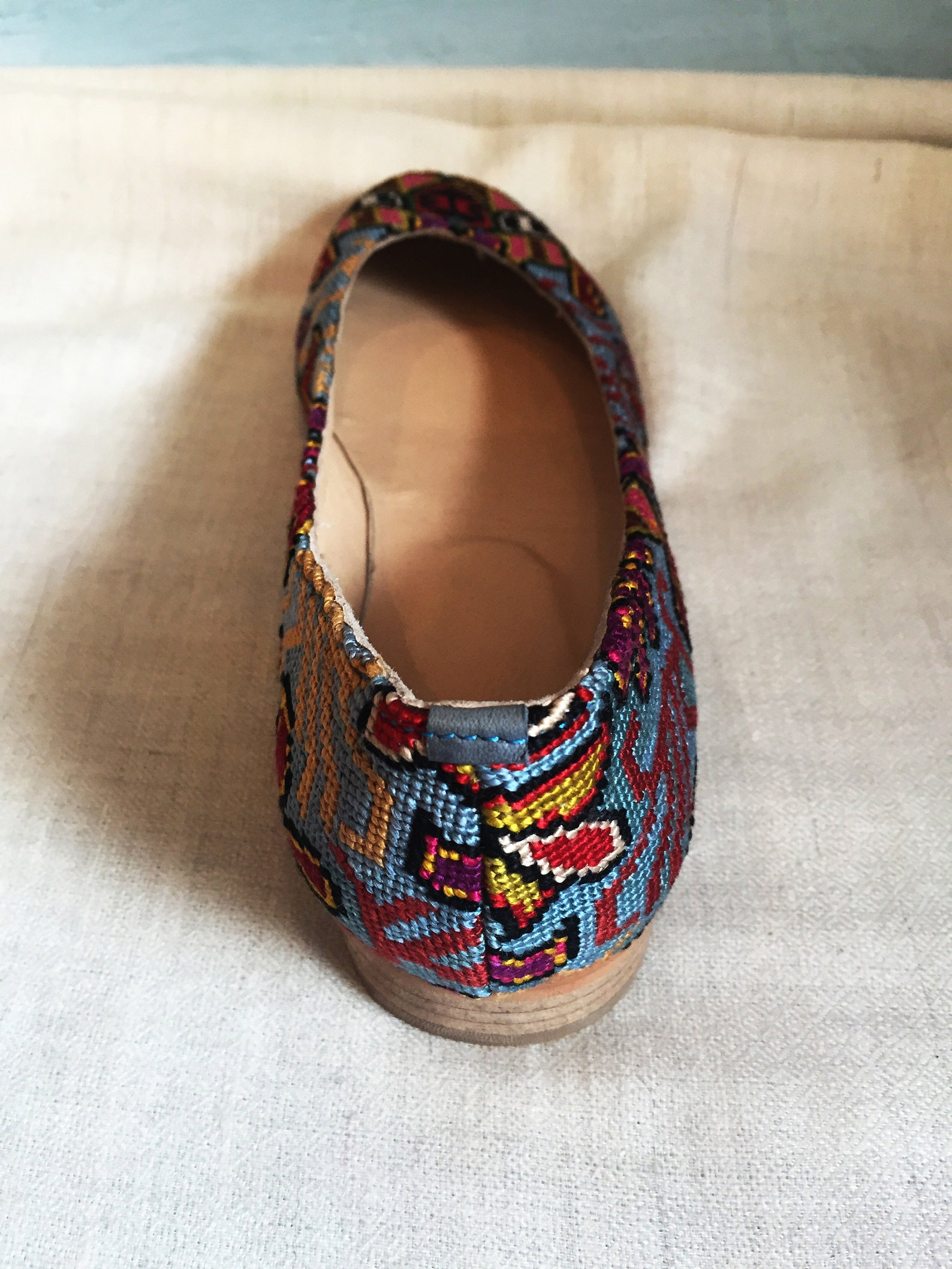 embroidered ballet flats- size 37 (us 6.5) silk petit point uzbekistan boho festival rounded toe slip on needlepoint paisley flo