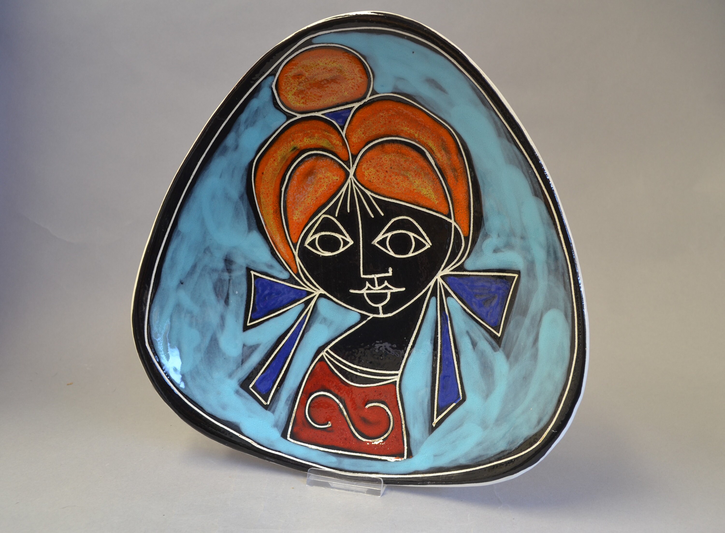 Large unknown triangel plate  - girl -   Italian Mid Century retro  - Italy