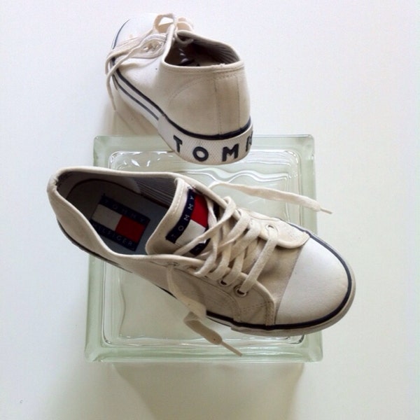 SALE Tommy Hilfiger Tennis Shoes Size 6