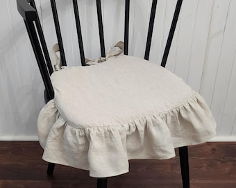 Funda de cojín con cremallera para silla Windsor Spindle, 100% lino, color blanco y beige natural.