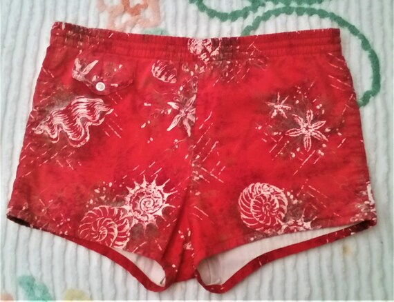 Vintage 50s Men's Seashell Starfish Novelty Print