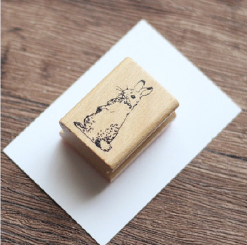 Joli petit tampon avec un lapin Tampon lapin pour déco, DIY, petit packaging, emballage de Pâques image 1