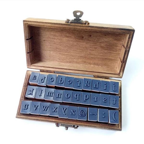 Boite de 30 petits tampons alphabet minuscule et symboles - Tampon lettre pour scrapbooking, déco, bullet journal...