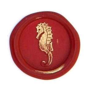 Joli sceau avec un hippocampe fait main en Europe : pour cachet de cire sur une carte, une enveloppe, idée cadeau...