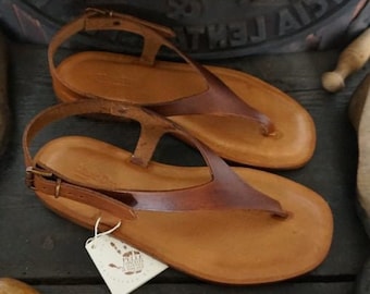 Men handmade sandals in Vegetable tanned Leather Mario Doni, Men Sandal in leather hand made, customized, made in Italy, Men's Thong Sandal