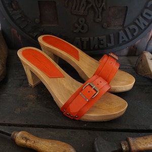 Handmade wooden clog in Vegetable tanned leather, made in Italy, clog with high heel, hand made, Mario Doni