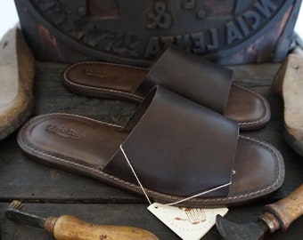 Handgefertigte Herrensandalen aus Leder und pflanzlichem Leder Mario Doni, anpassbare handgefertigte Ledersandale für Männer, hergestellt in Italien