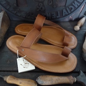 Men&#39;s thong sandal, Handmade men&#39;s sandals in leather and vegetable tanned leather Mario Doni, men&#39;s handmade leather sandal, summer sandals