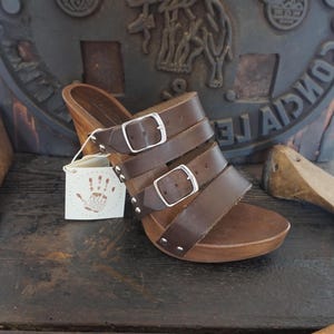 Handmade wooden clog in Vegetable tanned leather, made in Italy, clog with high heel, hand made, Mario Doni, Leather summer clogs