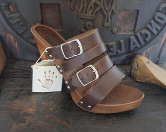 Zuecos de mujer de cuero curtido vegetal, hechos en Italia; zuecos de madera de mujer con tacón alto, hechos a mano por Mario Doni; zuecos de cuero de verano.