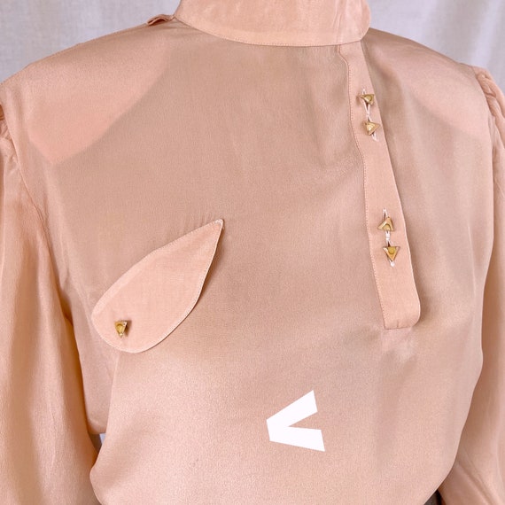 Vintage 70s 80s  silk mix blouse in soft peach ap… - image 10