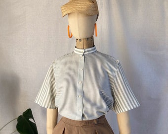 Vintage 80s green white striped cotton (mix) blouse shirt, short sleeves & shoulder detail