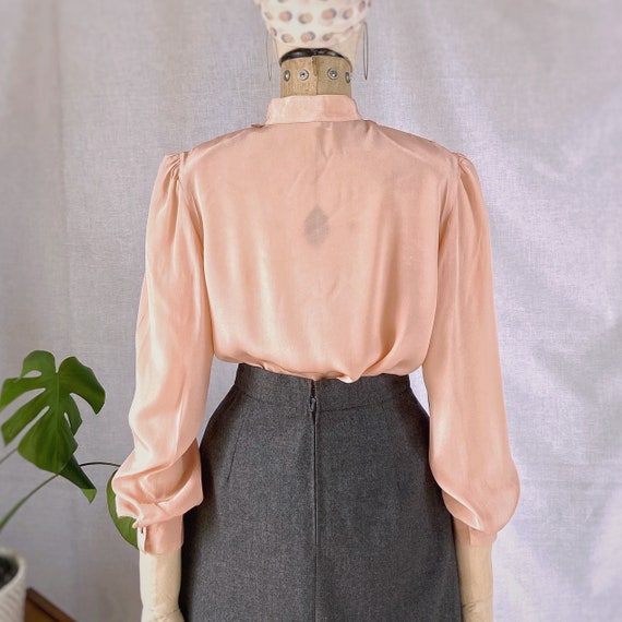 Vintage 70s 80s  silk mix blouse in soft peach ap… - image 7