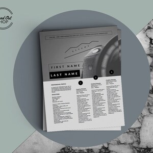 Może przedstawiać: Czarno-biały szablon CV z grafiką aparatu. CV zawiera tekst "Imię Nazwisko" oraz sekcje "Profil zawodowy", "Edukacja" i "Doświadczenie".