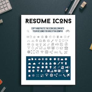 K&ouml;nnte beinhalten: Ein wei&szlig;es Blatt Papier mit einer blauen Kopfzeile, auf der "Resume Icons" steht. Das Papier enth&auml;lt eine Liste von 50 Schwarzwei&szlig;-Symbolen, die in einen Lebenslauf kopiert und eingef&uuml;gt werden k&ouml;nnen. Die Symbole umfassen eine Lupe, einen Umschlag, einen Stern, ein Auge, einen Globus, eine Uhr, eine Kamera, eine Information, eine Wolke, ein Haus, eine E-Mail, einen Drucker, einen Bleistift, ein Weinglas, ein Mobiltelefon, einen Monitor, eine Videokamera, eine Datei, ein Kreisdiagramm, eine Datenbank, eine Gl&uuml;hbirne, eine Schere, eine B&uuml;roklammer, einen Laptop, ein Megaphon, eine Diskette, einen Kompass, einen Trichter, einen Wassertropfen, ein Diagramm, ein Balkendiagramm, ein Atom, Pfeile nach links und rechts, ein Bild, WLAN, ein Ziel, Teilen, ein Unendlichkeitszeichen, ein Telefon und ein Flugzeug.