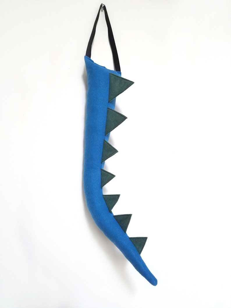 t rex tail