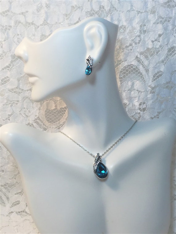 Turquoise Color Crystal Sterling Silver Pendant Ne