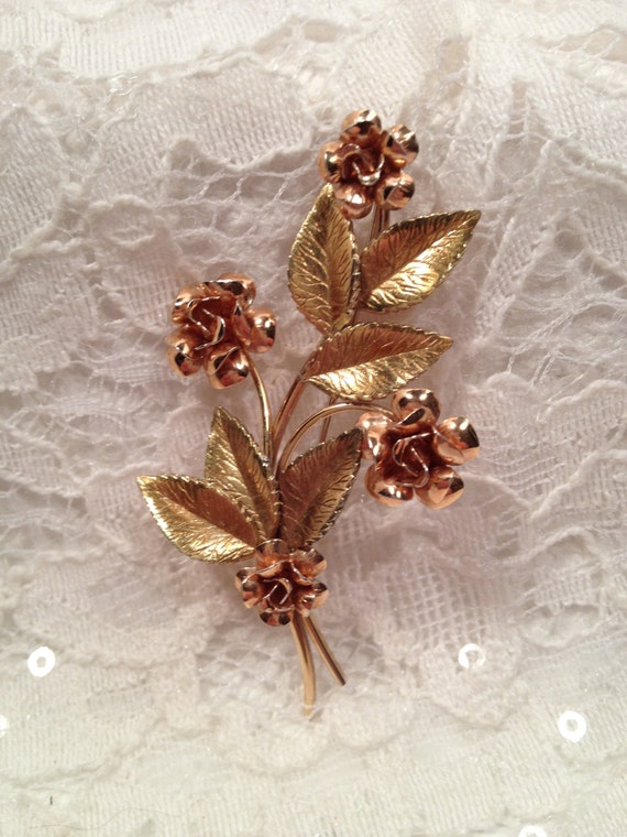 Vintage Floral Brooch with Four Copper Tone Flower