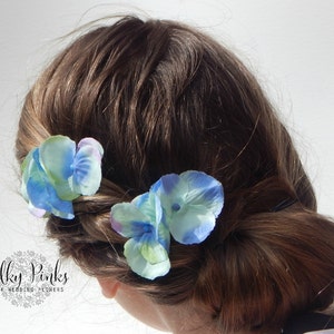 Blue Hair Accessories, Floral Hair Clips, Blue Hair Clips, Hydrangea Hair Clasps, Wedding Hair Accessories, Hair Flowers