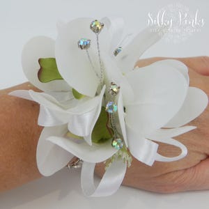 White Orchid Wrist Corsage, White Corsage, Sparkling Wedding Corsage, Mother of the Bride Corsage, Prom Corsage,