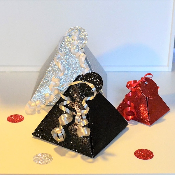 Glitter Pyramid Boxes - Any size and color - Christmas Gift Box - Pyramid Gift Box - Glitter Gift Box - Glitter Favor Box - Treat Box