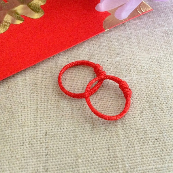 Red String Ring. String of Fate. Adjustable Ring Band. Couple Ring. Promise Ring. Unisex Ring. Evil Eye. Vegan Ring. Minimalist. Love Token.