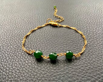 Green Emerald Bracelet. Gold Chain Bracelet. Women’s Bracelet. Layering Bracelet. Chakra Gift. Birthday Gift. Gift for Her. Love token.