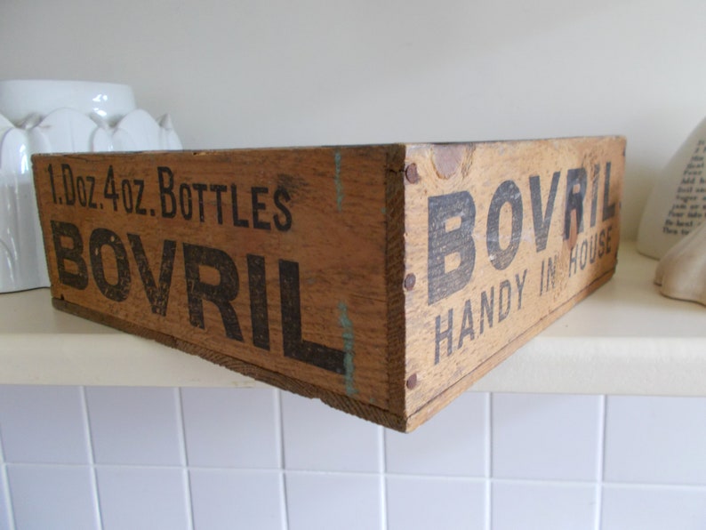 Rústico y encantador VINTAGE madera BOVRIL entrega | Etsy