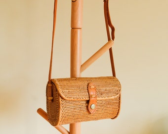 Maya rattan bag/ clutch, rattan crossbody bag, handwoven straw bag, rattan clutch, small clutch, rattan clutch