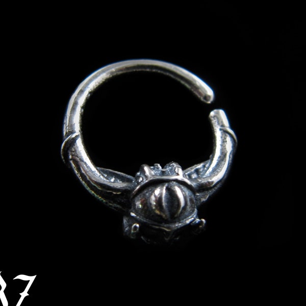 Anneau de septum gothique 18 g, septum satanique, bijoux occultes, bijoux de motard, septum païen, anneau de septum unique, anneau de septum punk, septum pentagramme